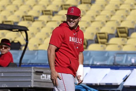 Mike Trout won’t attend All-Star game while he recovers from broken left wrist